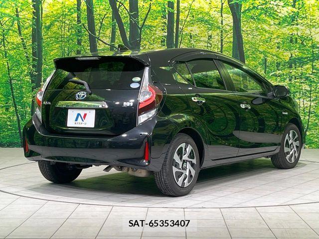 Toyota AQUA 2019-07 8795240-16
