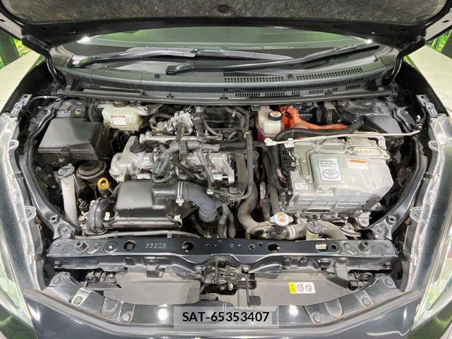 Toyota AQUA 2019-07 8795240-17