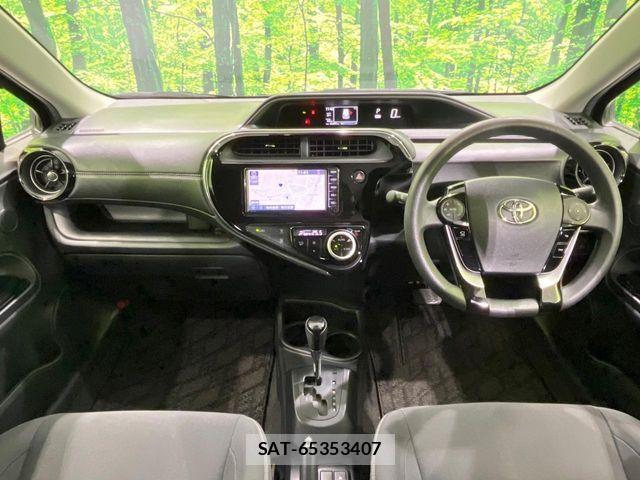 Toyota AQUA 2019-07 8795240-1