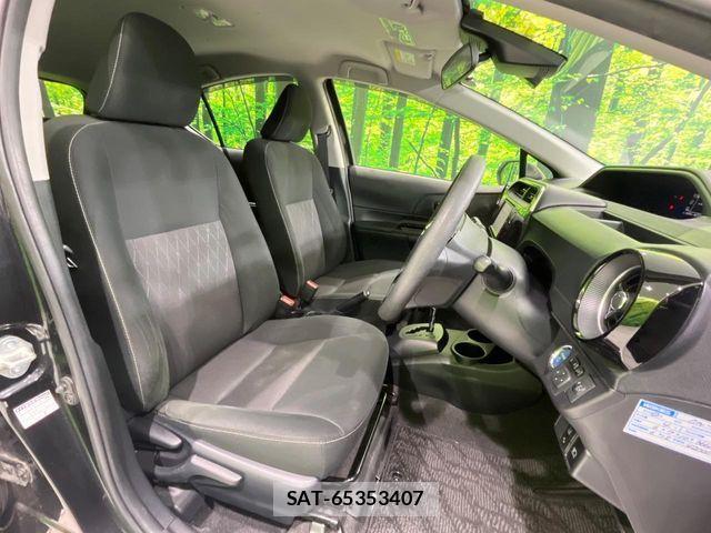 Toyota AQUA 2019-07 8795240-7
