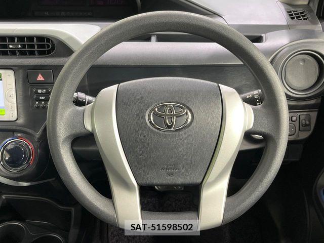 Toyota AQUA 2014-06 8795250-10