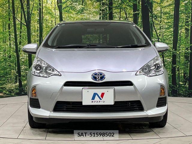 Toyota AQUA 2014-06 8795250-13