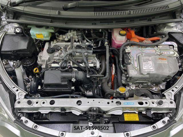Toyota AQUA 2014-06 8795250-17