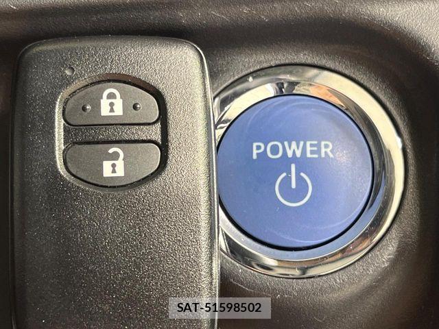 Toyota AQUA 2014-06 8795250-4