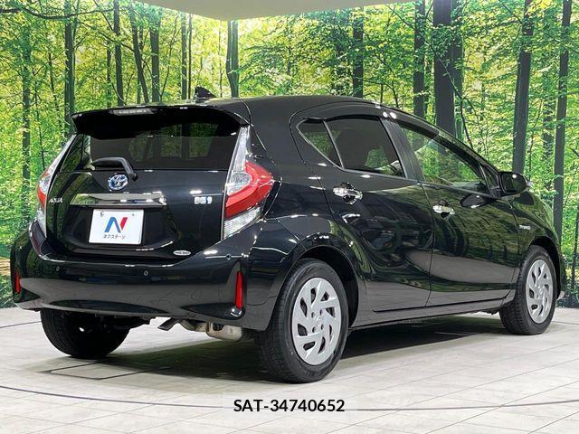 Toyota AQUA 2019-06 8795236-16