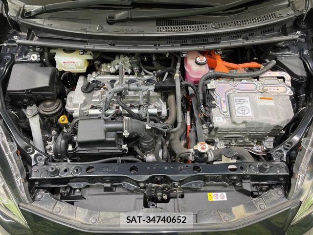 Toyota AQUA 2019-06 8795236-17