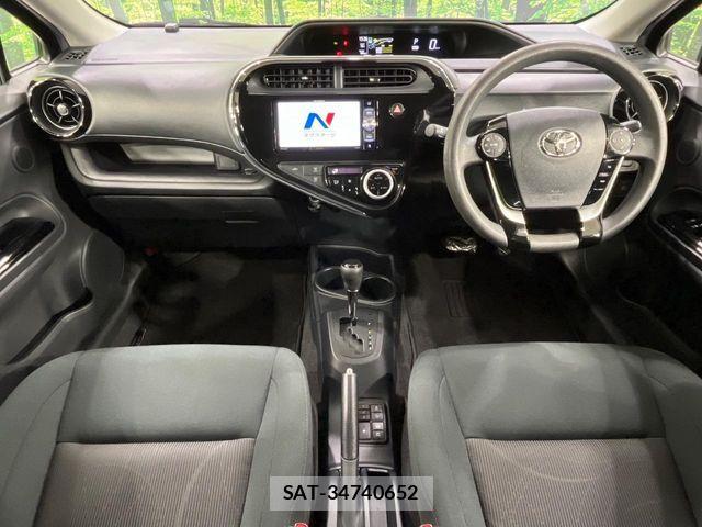 Toyota AQUA 2019-06 8795236-1