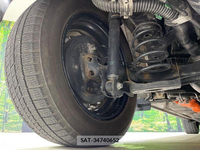 Toyota AQUA 2019-06 8795236-19