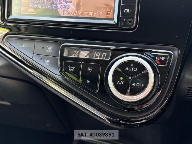 Toyota AQUA 2019-02 8795243-9