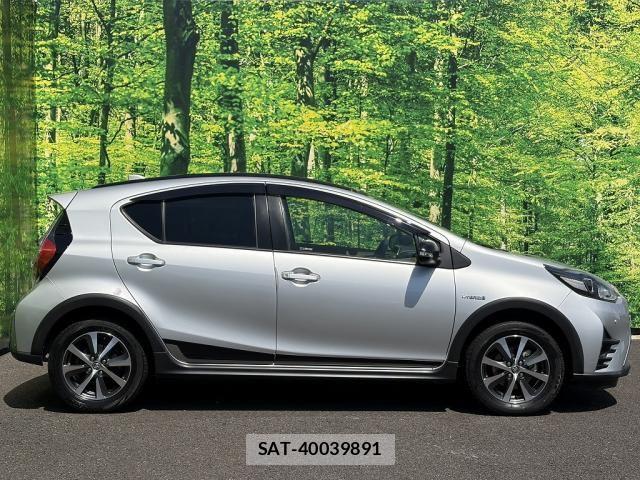 Toyota AQUA 2019-02 8795243-26