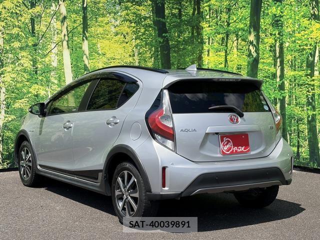 Toyota AQUA 2019-02 8795243-28