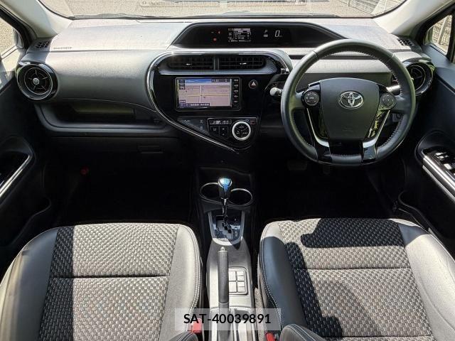 Toyota AQUA 2019-02 8795243-2