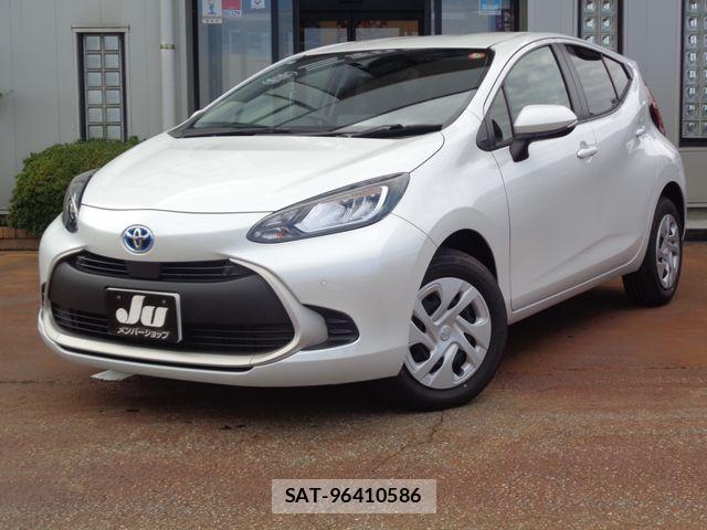 Toyota AQUA 2025-05 8795230-0