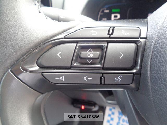 Toyota AQUA 2025-05 8795230-18
