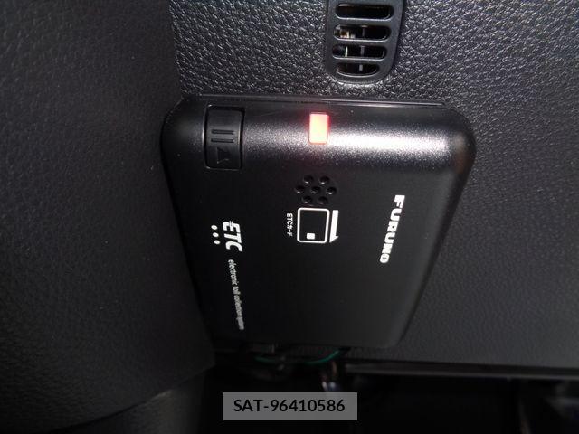 Toyota AQUA 2025-05 8795230-22