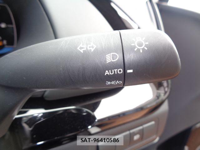 Toyota AQUA 2025-05 8795230-24