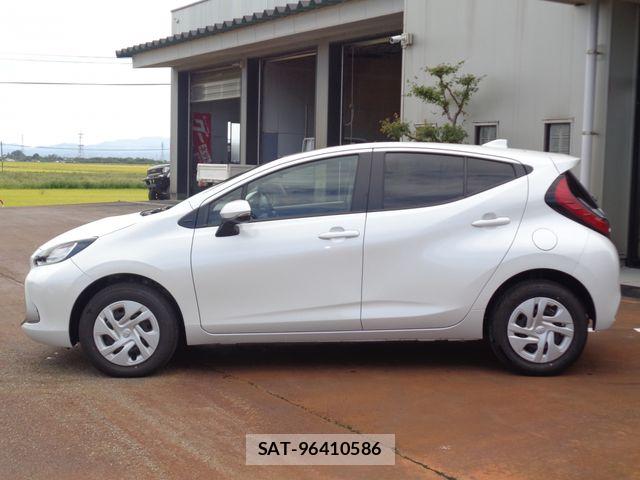 Toyota AQUA 2025-05 8795230-5