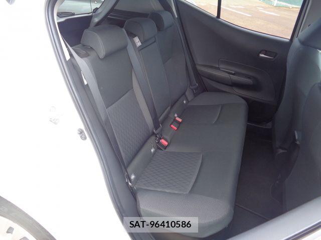 Toyota AQUA 2025-05 8795230-8