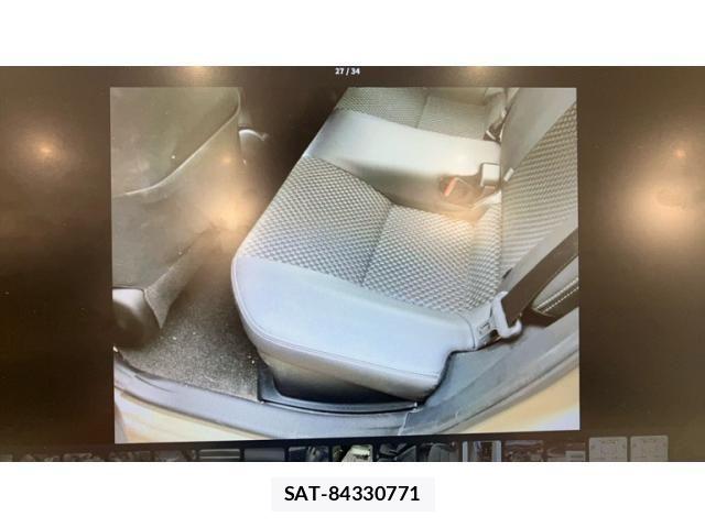 Toyota AQUA 2019-09 8795239-26
