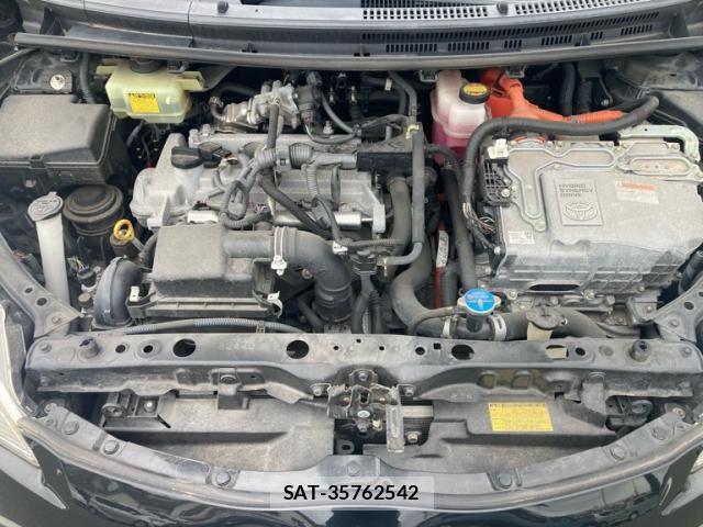 Toyota AQUA 2014-07 8795266-10