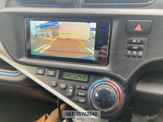 Toyota AQUA 2014-07 8795266-19