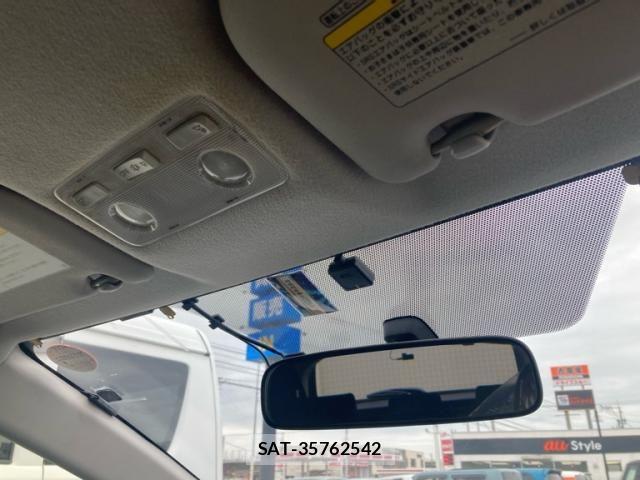 Toyota AQUA 2014-07 8795266-21
