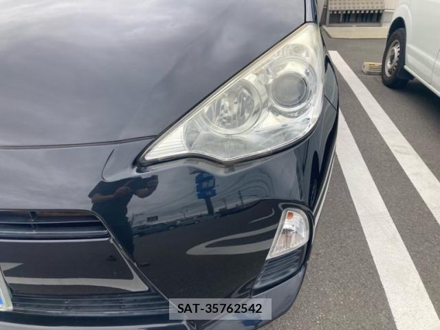 Toyota AQUA 2014-07 8795266-1