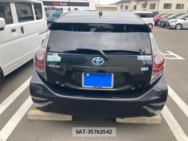 Toyota AQUA 2014-07 8795266-3