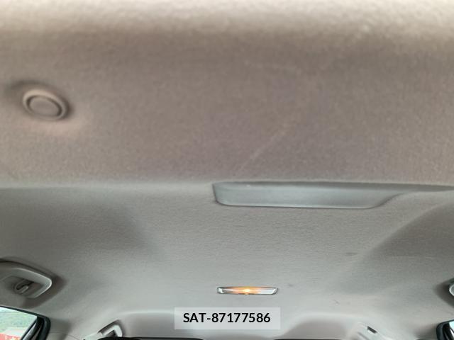 Toyota AQUA 2022-09 8795244-10