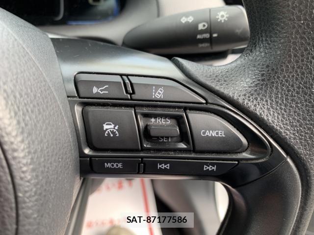 Toyota AQUA 2022-09 8795244-13
