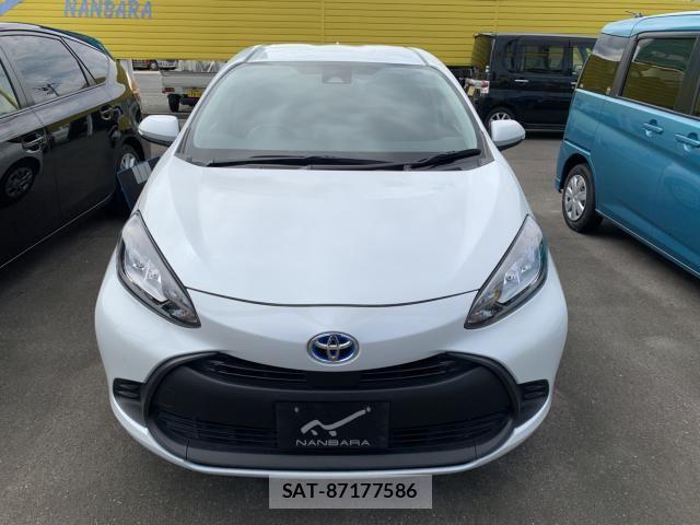 Toyota AQUA 2022-09 8795244-1