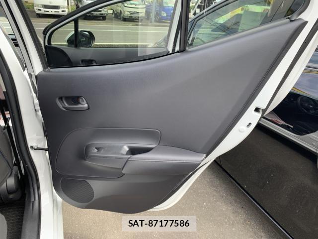 Toyota AQUA 2022-09 8795244-25