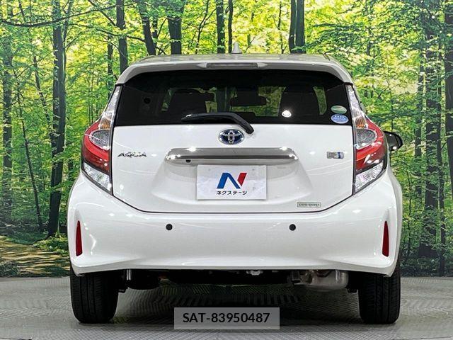 Toyota AQUA 2018-01 8795241-14