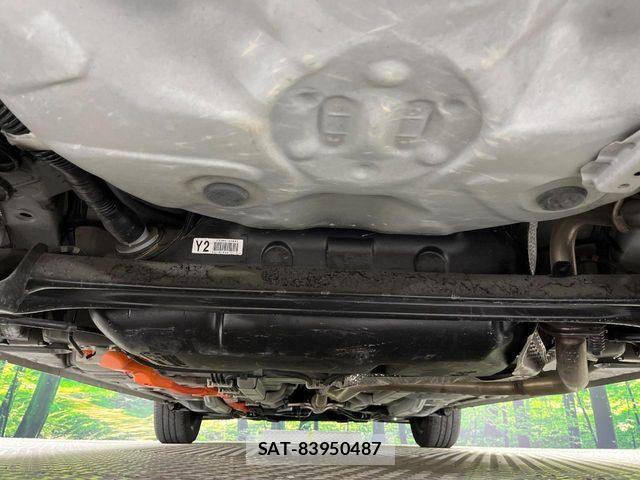 Toyota AQUA 2018-01 8795241-18