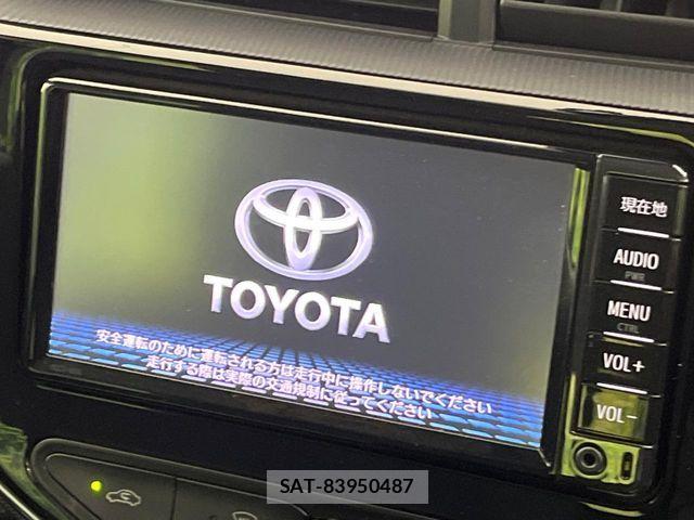 Toyota AQUA 2018-01 8795241-2