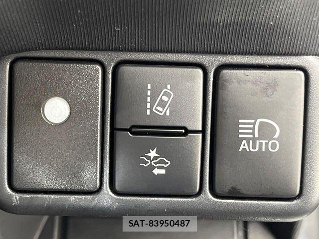 Toyota AQUA 2018-01 8795241-4
