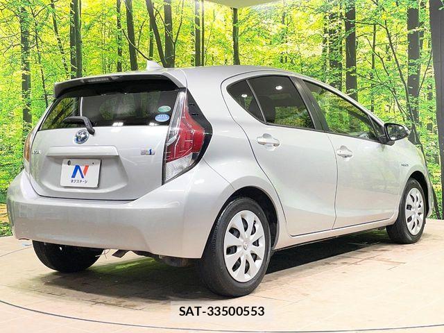 Toyota AQUA 2016-07 8795254-16