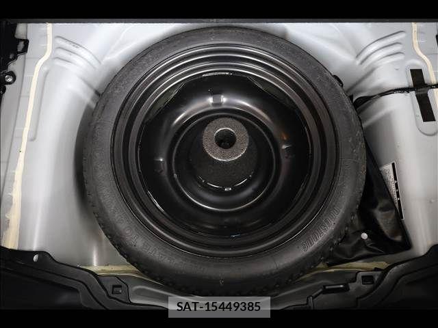 Toyota AQUA 2013-11 8795268-14