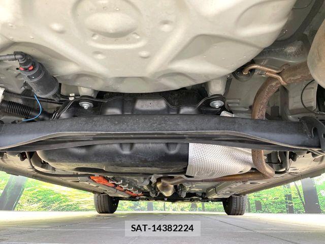 Toyota AQUA 2022-08 8795242-18