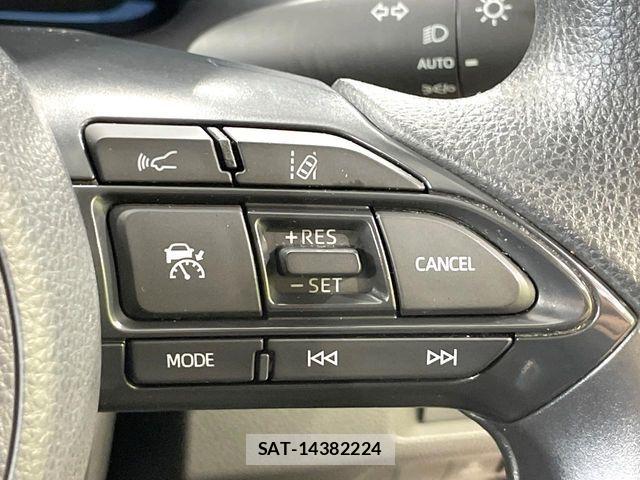 Toyota AQUA 2022-08 8795242-5
