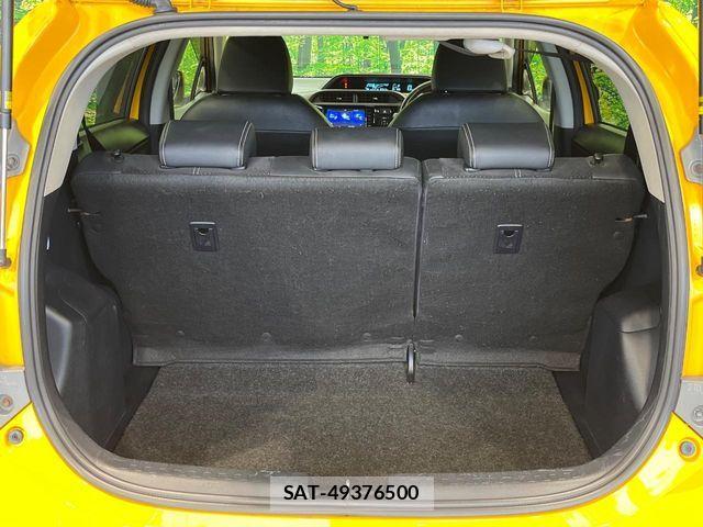Toyota AQUA 2015-01 8795255-9