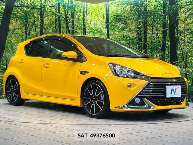Toyota AQUA 2015-01 8795255-15