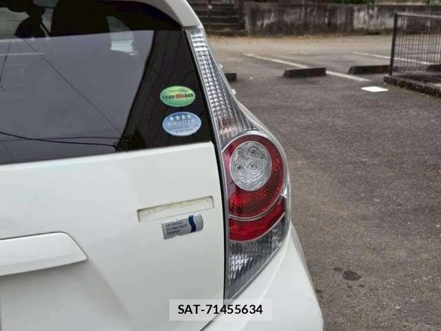 Toyota AQUA 2013-03 8827821-18