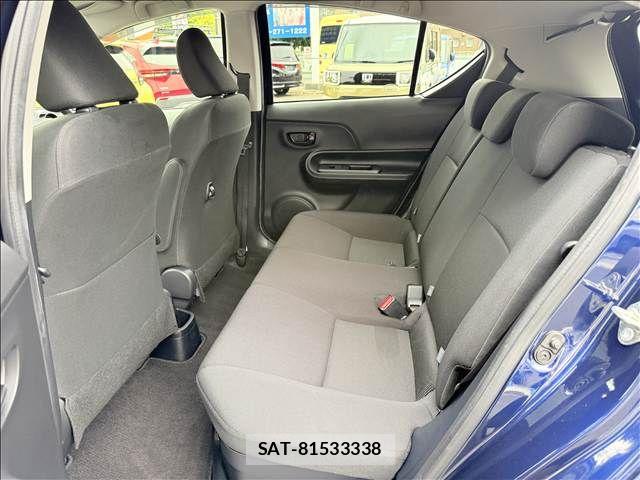 Toyota AQUA 2018-12 8827818-9