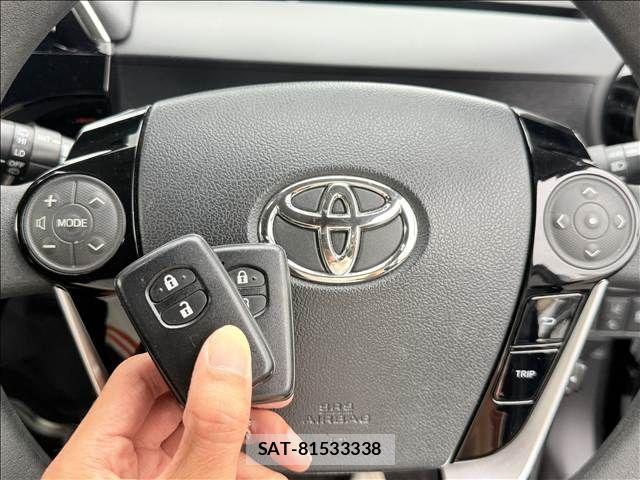 Toyota AQUA 2018-12 8827818-17