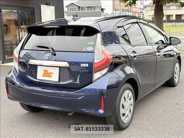 Toyota AQUA 2018-12 8827818-23