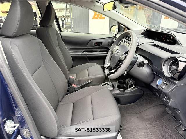 Toyota AQUA 2018-12 8827818-8