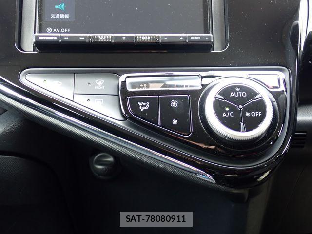 Toyota AQUA 2021-06 8827798-11