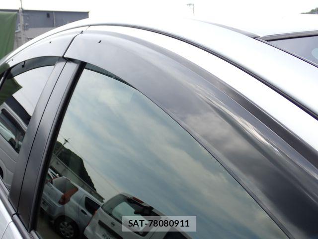 Toyota AQUA 2021-06 8827798-23