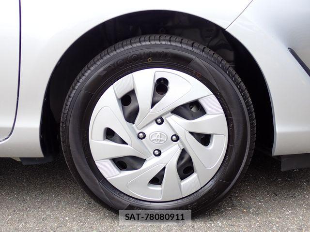 Toyota AQUA 2021-06 8827798-25